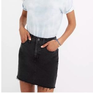 NWT Madewell Stretch Denim Mini Skirt in Raw-Hemmed Edition W26